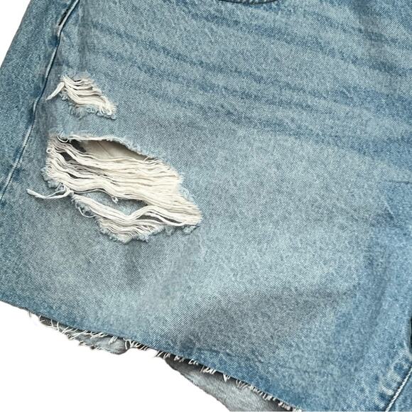 Madewell The Mom Jean Distressed Cutoff Denim Shorts Size 22W - Picture 4 of 5